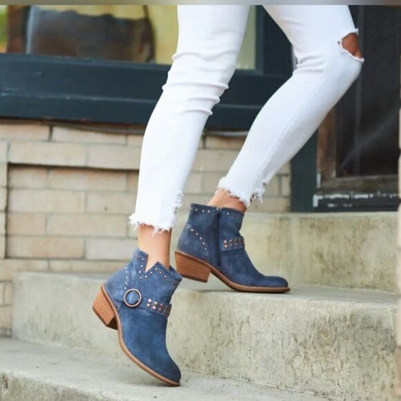 Söfft ALLENE Suede Moto Bootie Studs Buckles Side Zip Western Cowboy Boots Taupe - Picture 16 of 16